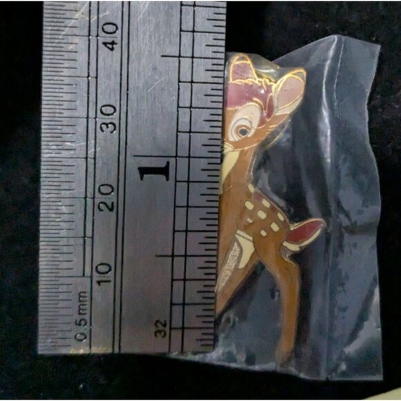 4 Disney pins Bambi Mickey Epcot 2000 John Flying Hidden Mickey March Hare - Picture 8 of 14